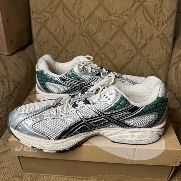 ASICS GEL - NIMBUS 10.1 \'CREAM GROVE\' - MEN\'S SIZE 11 main image 9